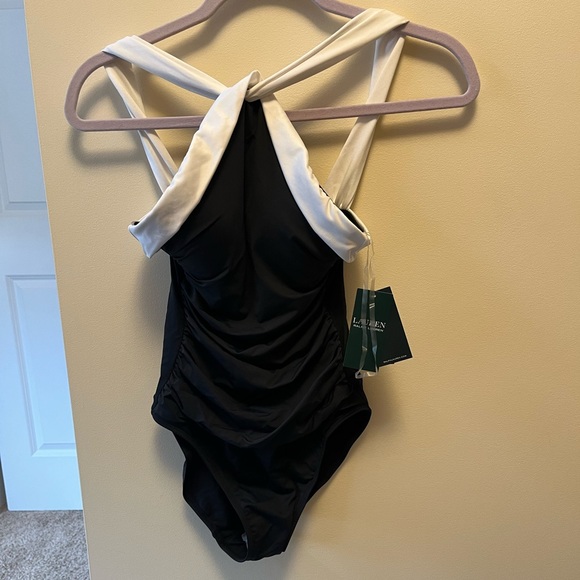 Lauren one piece synched waist slimming fit - Picture 1 of 8